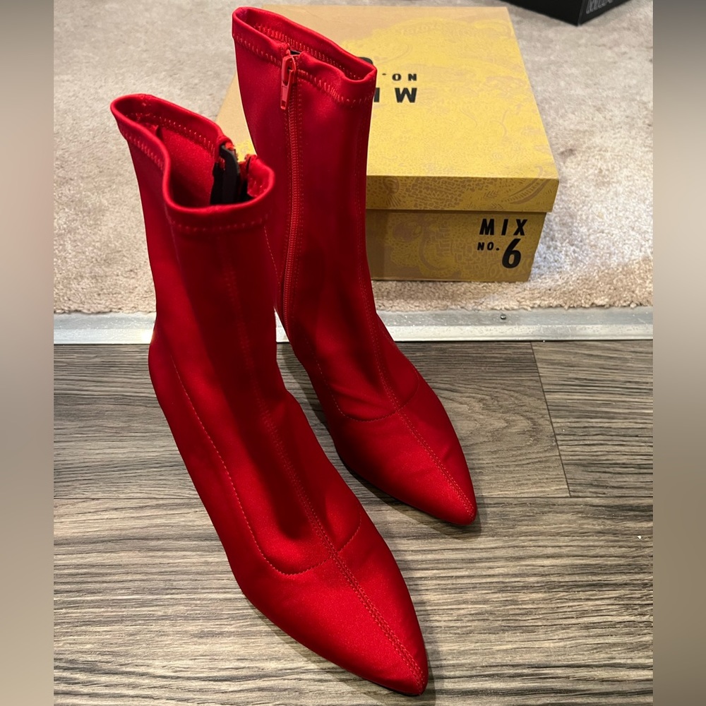 Mix No. 6 Red Boots